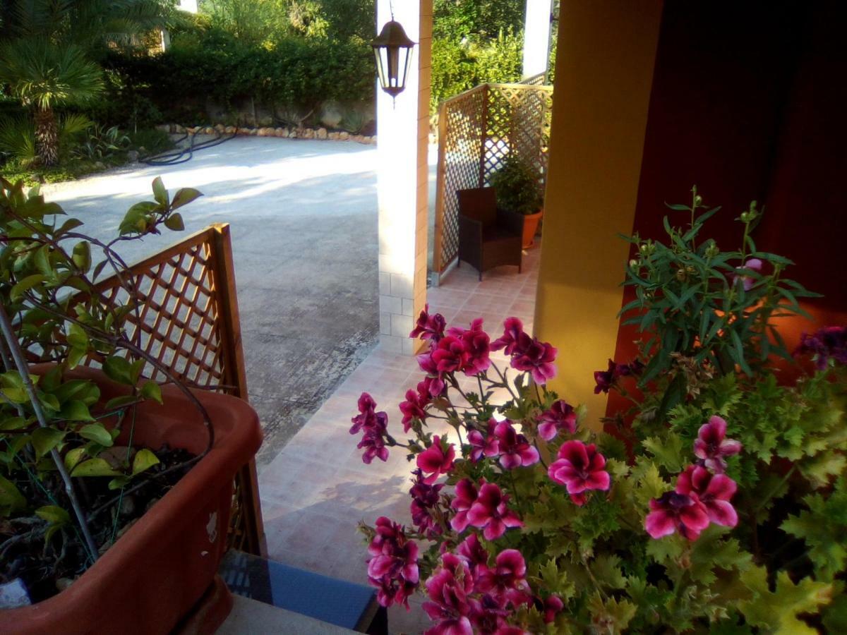Bed and Breakfast Casa Te La Bradamante Magliano Exteriér fotografie